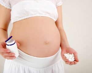 Применение у беременных и кормящих женщин